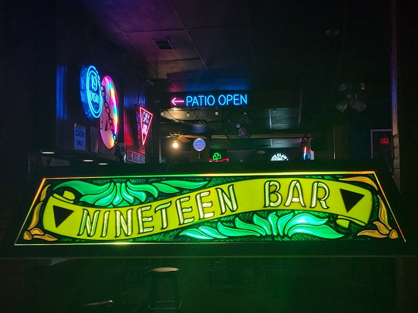 19 Bar — photo 5
