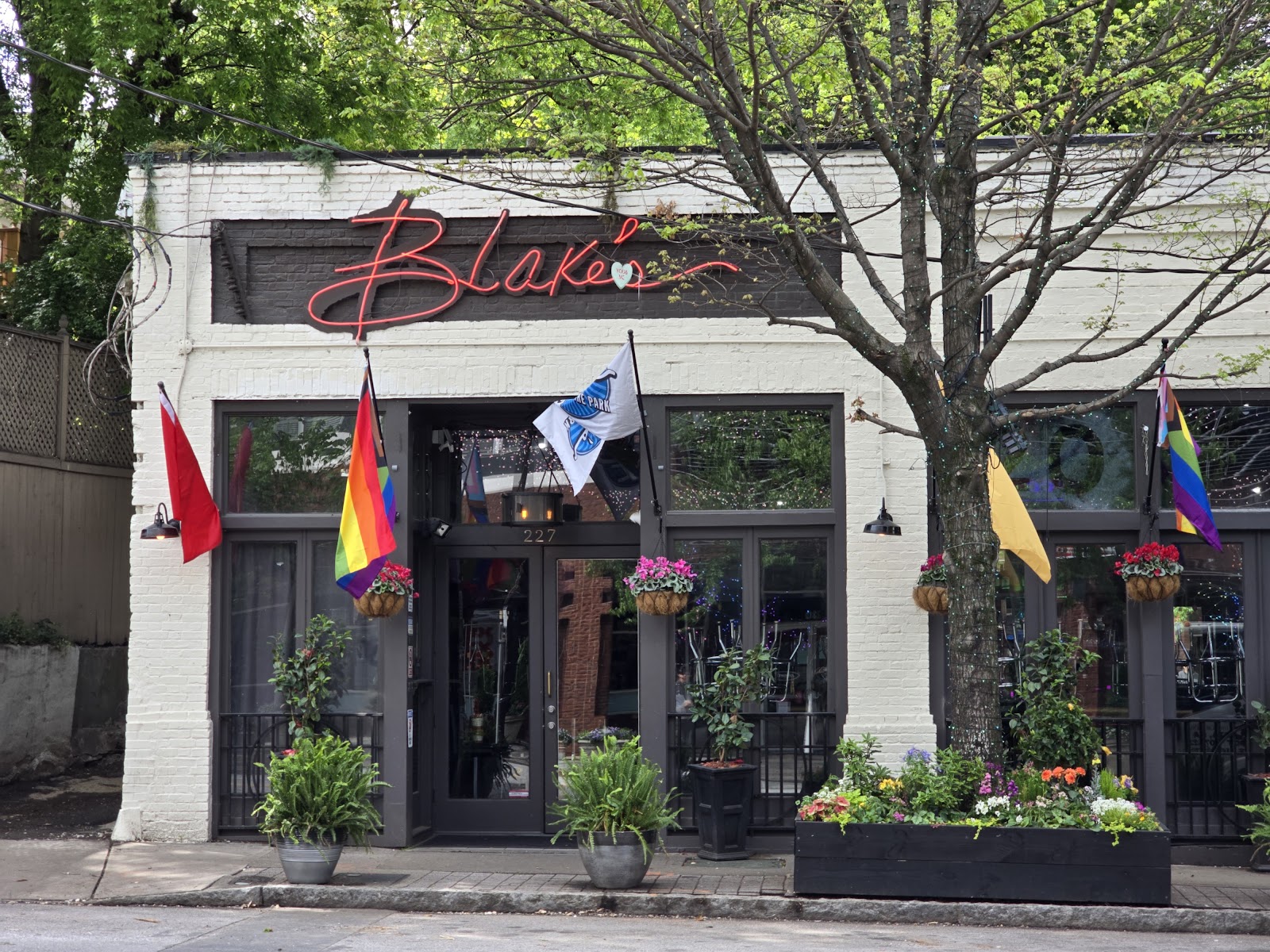 Blake's On The Park