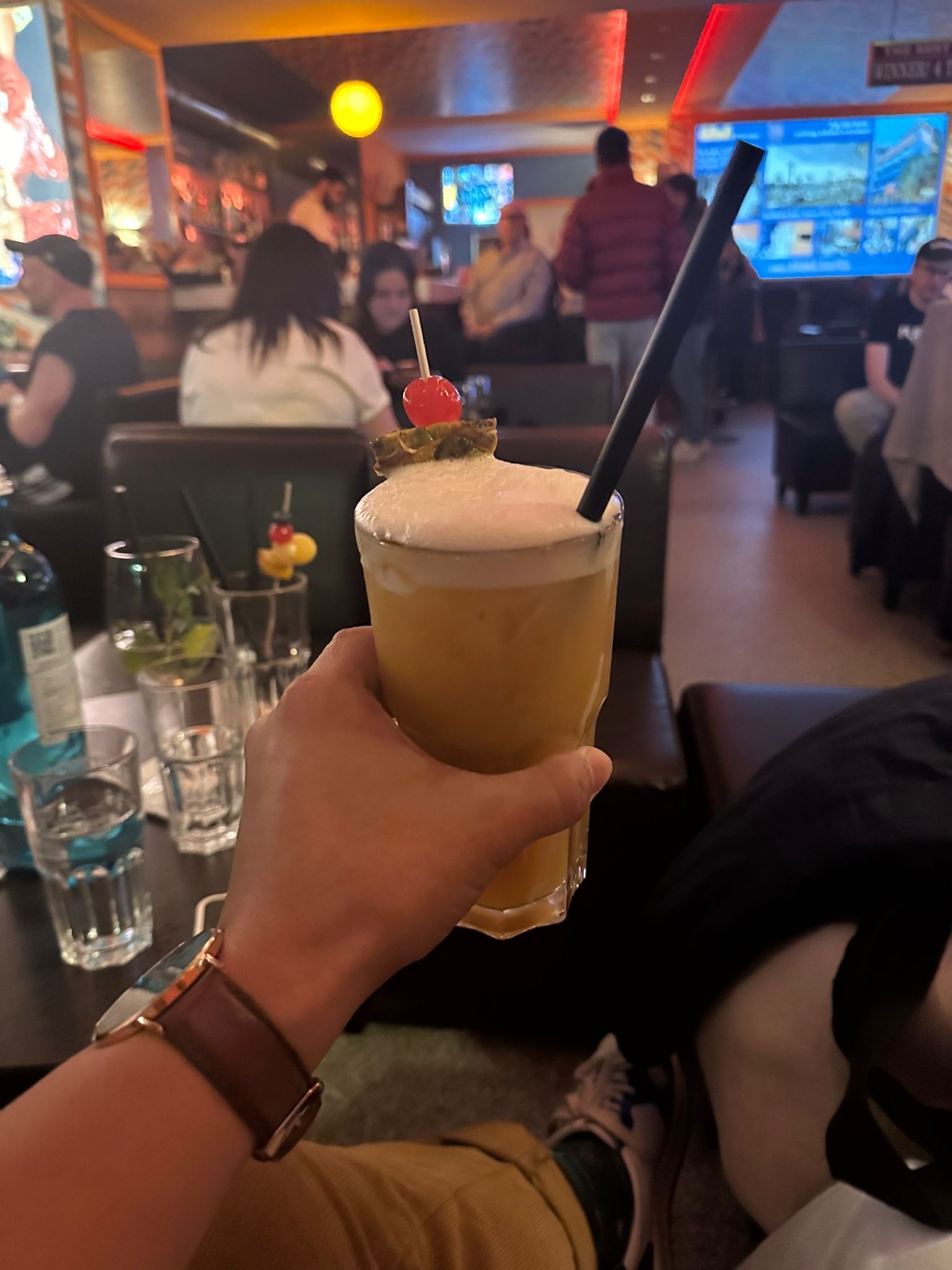 BLOND Cocktail Bar — photo 2