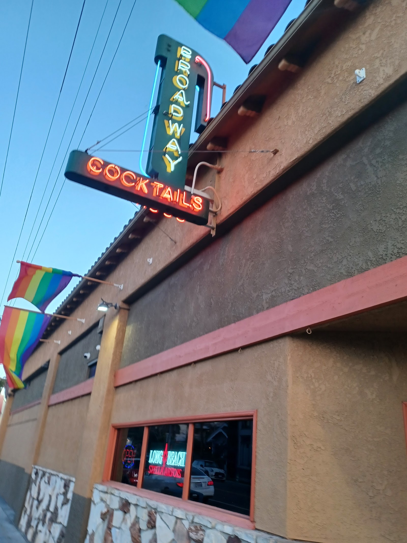 Broadway Cocktail Lounge — photo 2