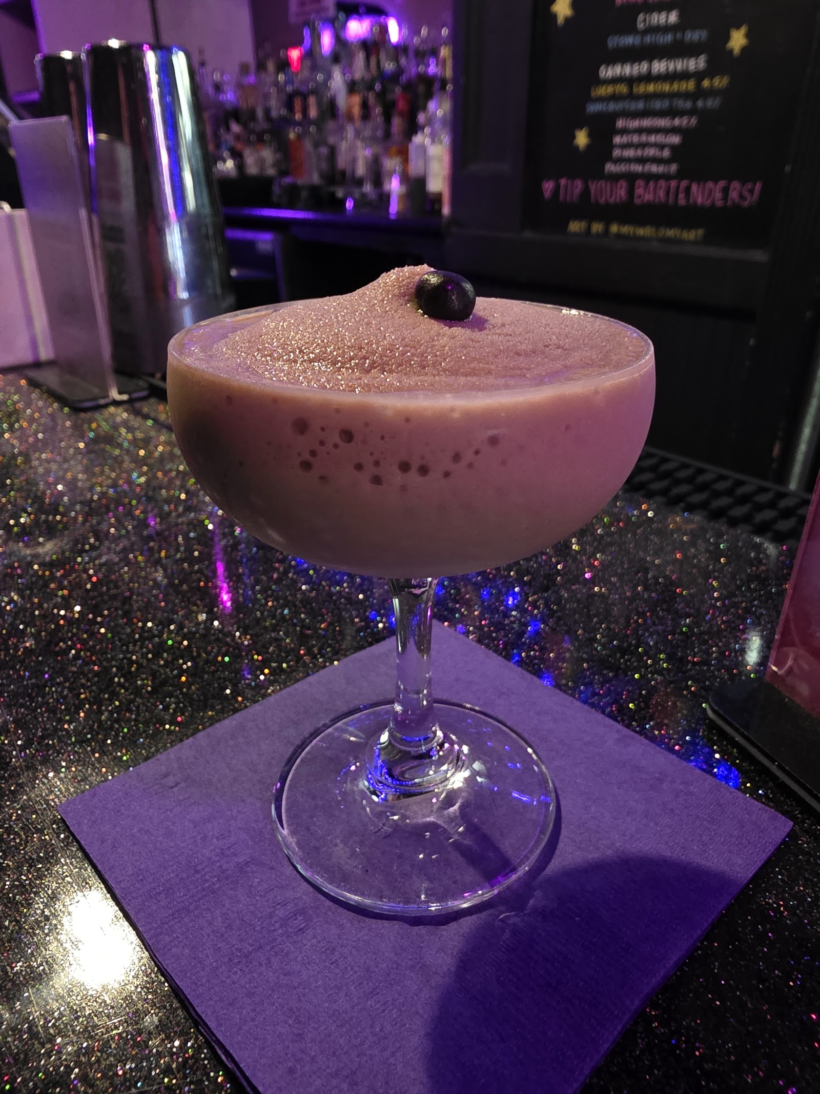 Dani’s Queer Bar — photo 3