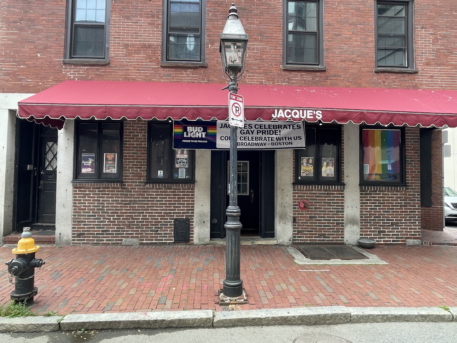 Jacques' Cabaret — photo 5