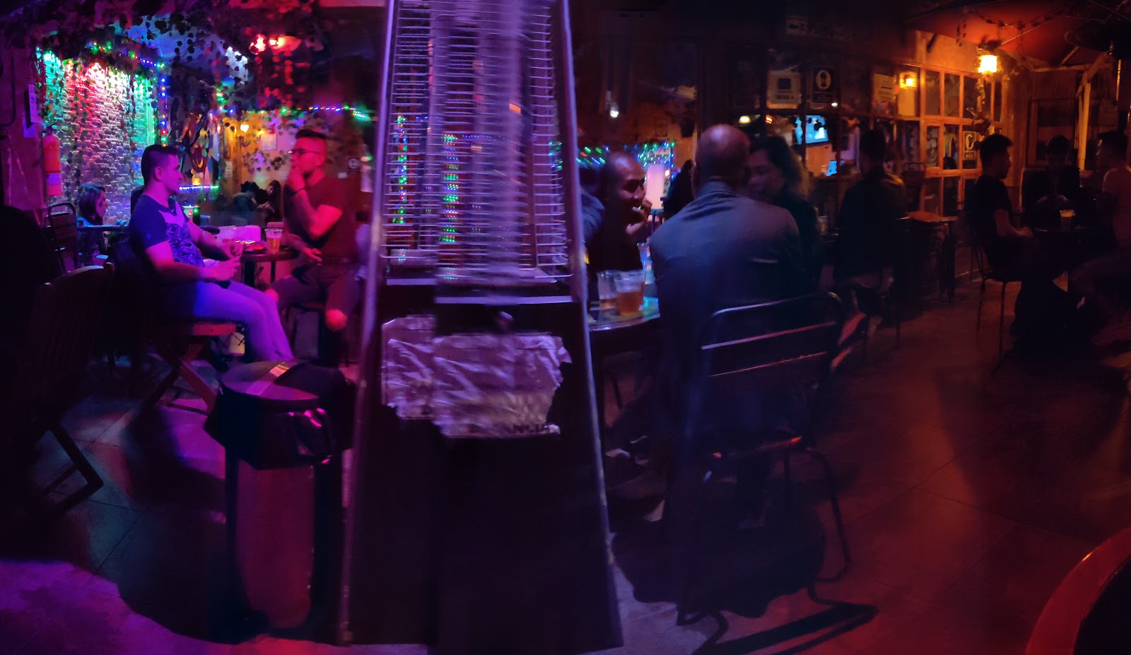 LEOS BAR MÍSTICA lLGBTQ 🏳️🌈 CHAPINERO — photo 3