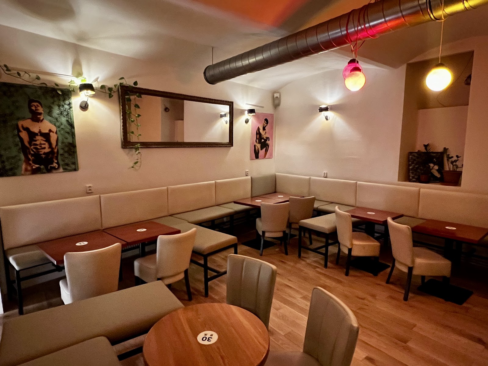 Q Café — photo 3