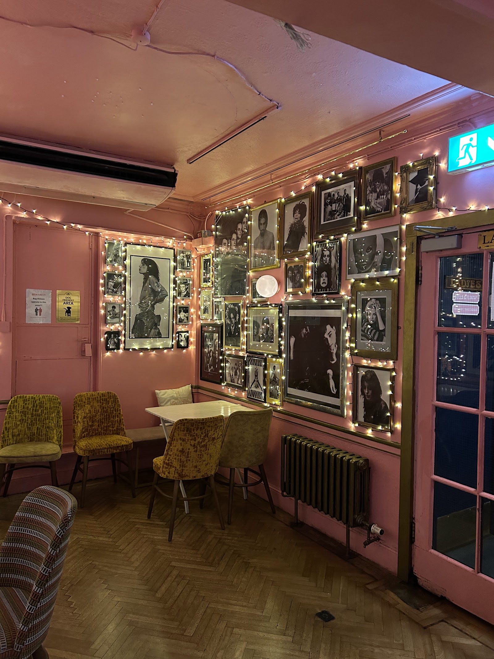 Retro Bar — photo 3