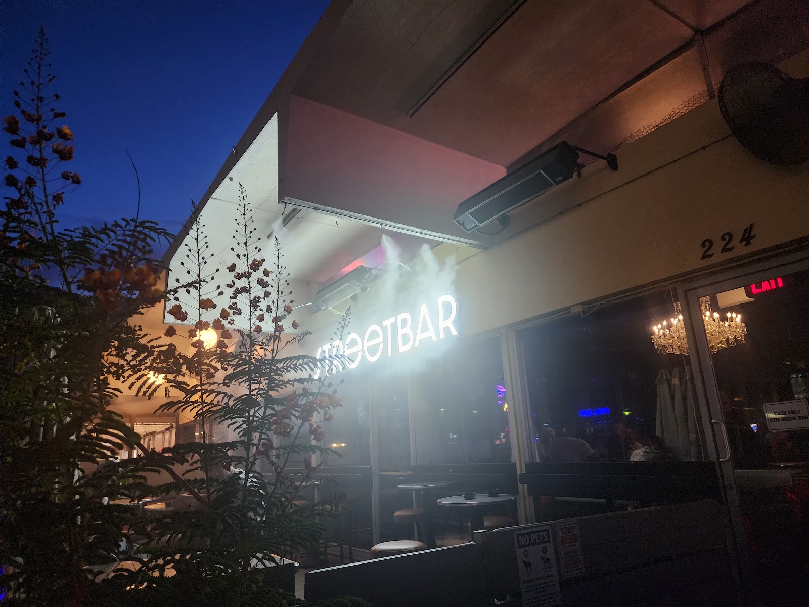 Streetbar — photo 3