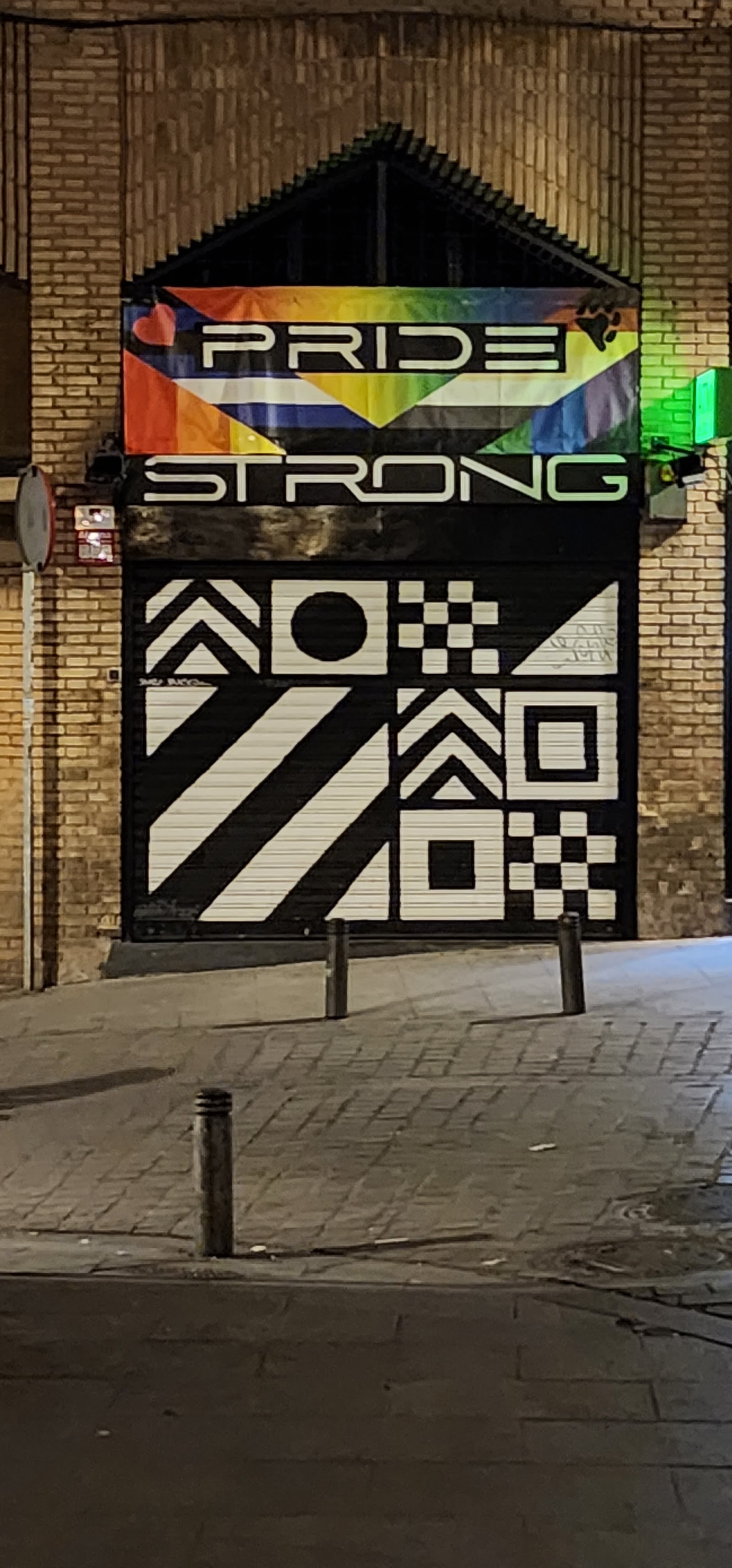STRONG — photo 5