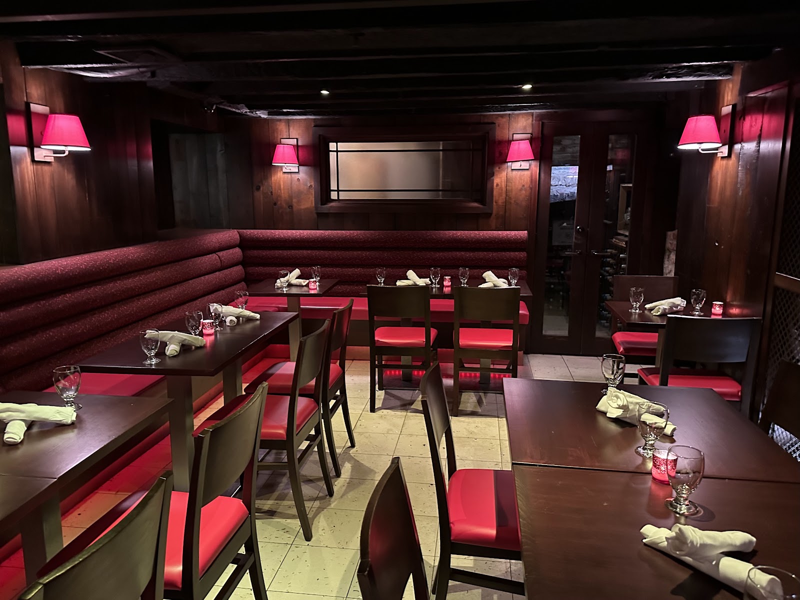 Tavern on Camac — photo 4