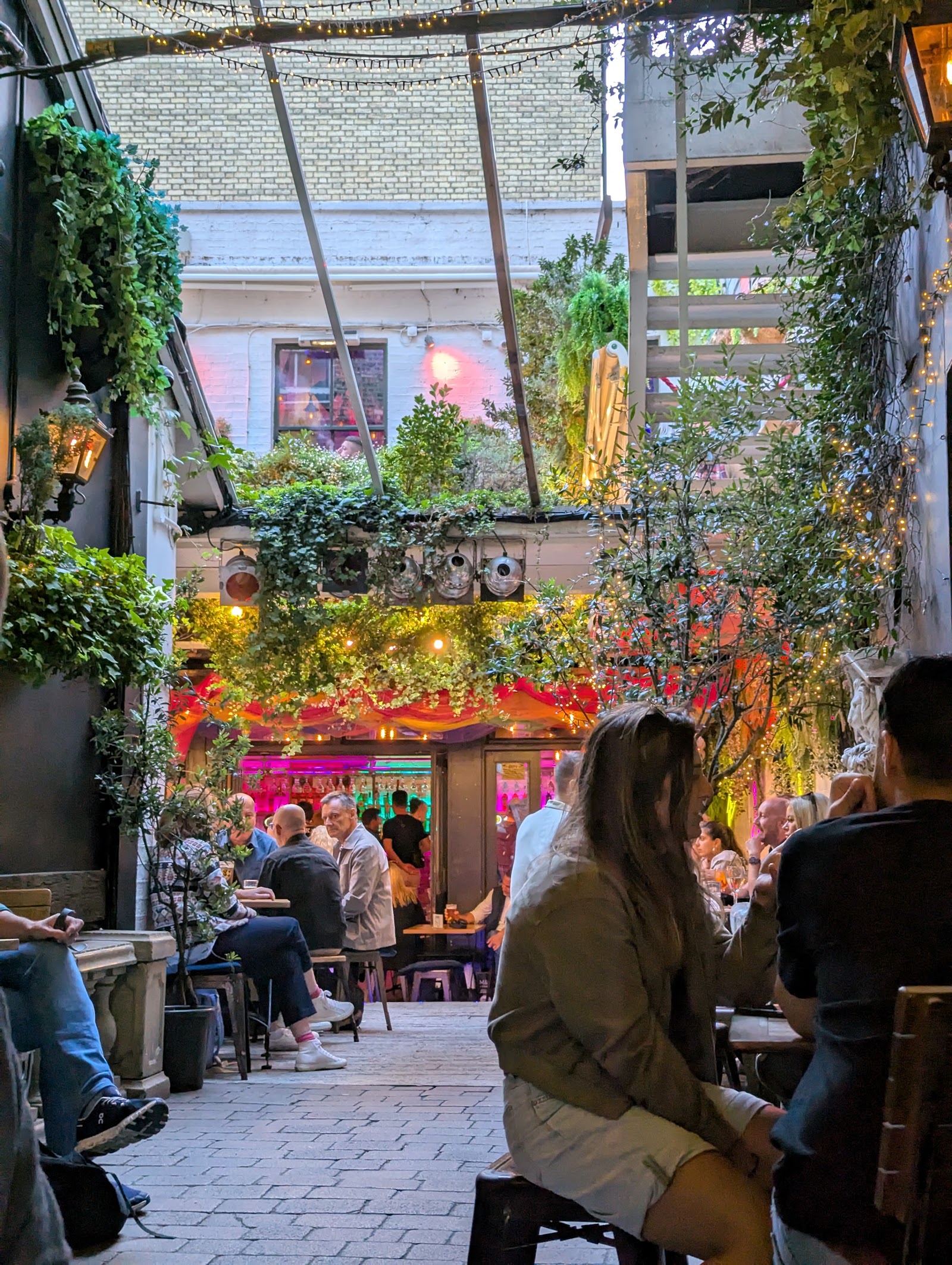 The Yard Bar Soho — photo 4