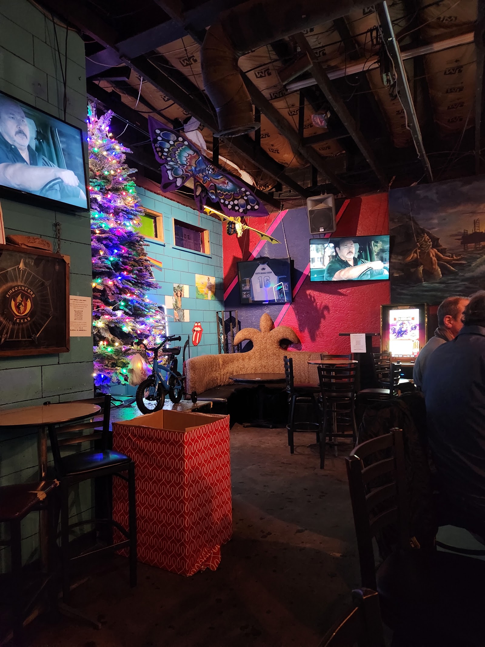Tony's Corner Pocket — photo 2