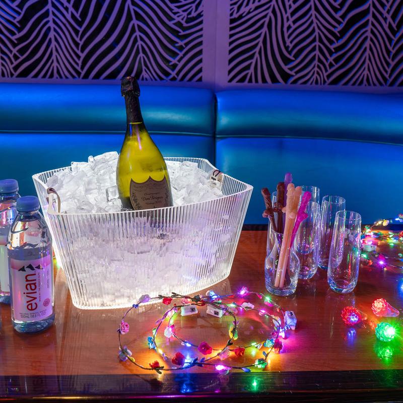 Toucans Tiki Lounge — photo 5