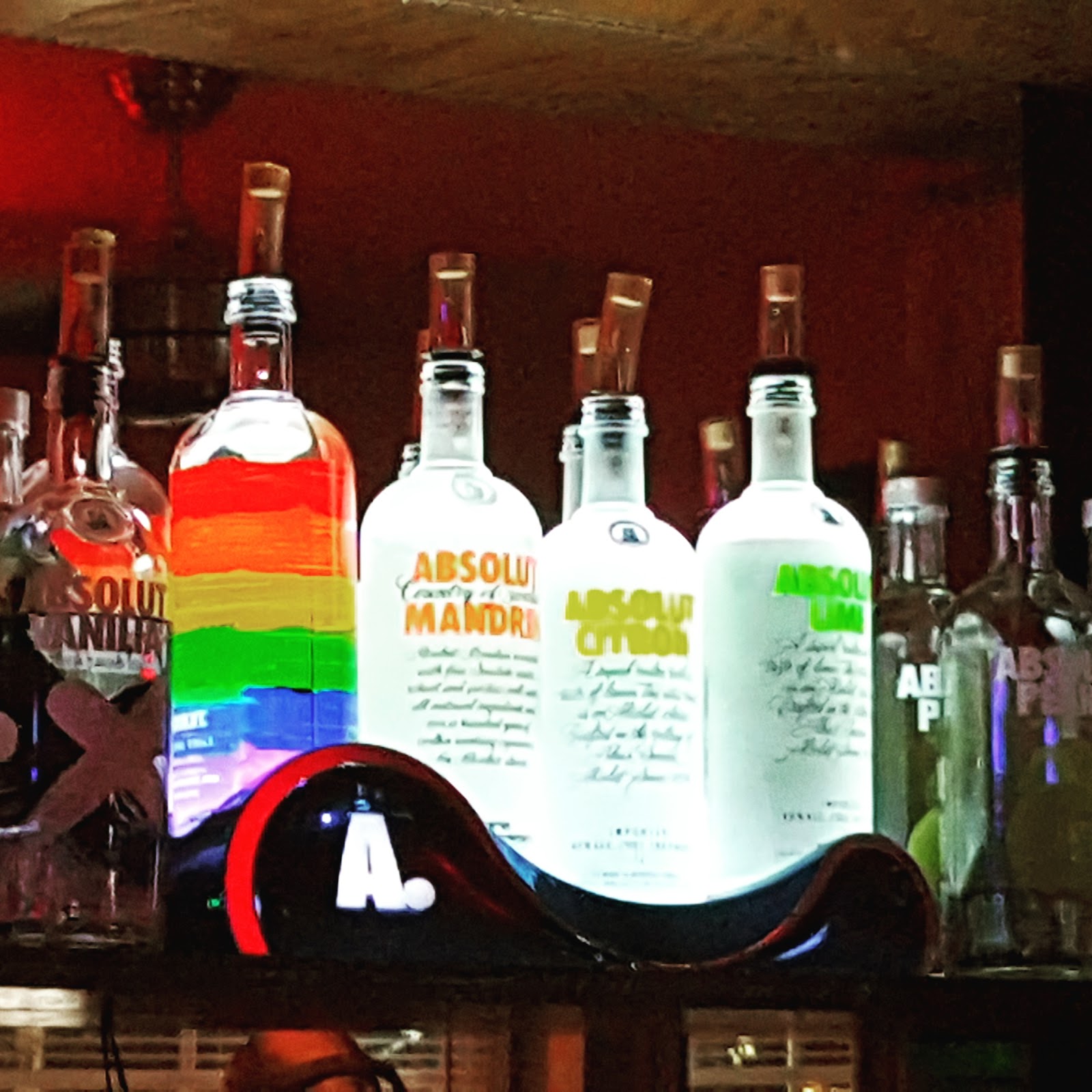 Tripp's Bar — photo 2
