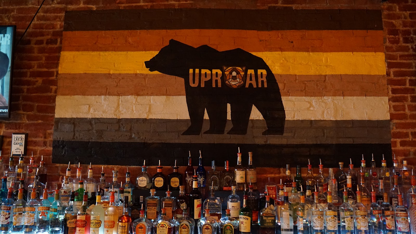 Uproar Lounge & Restaurant — photo 5