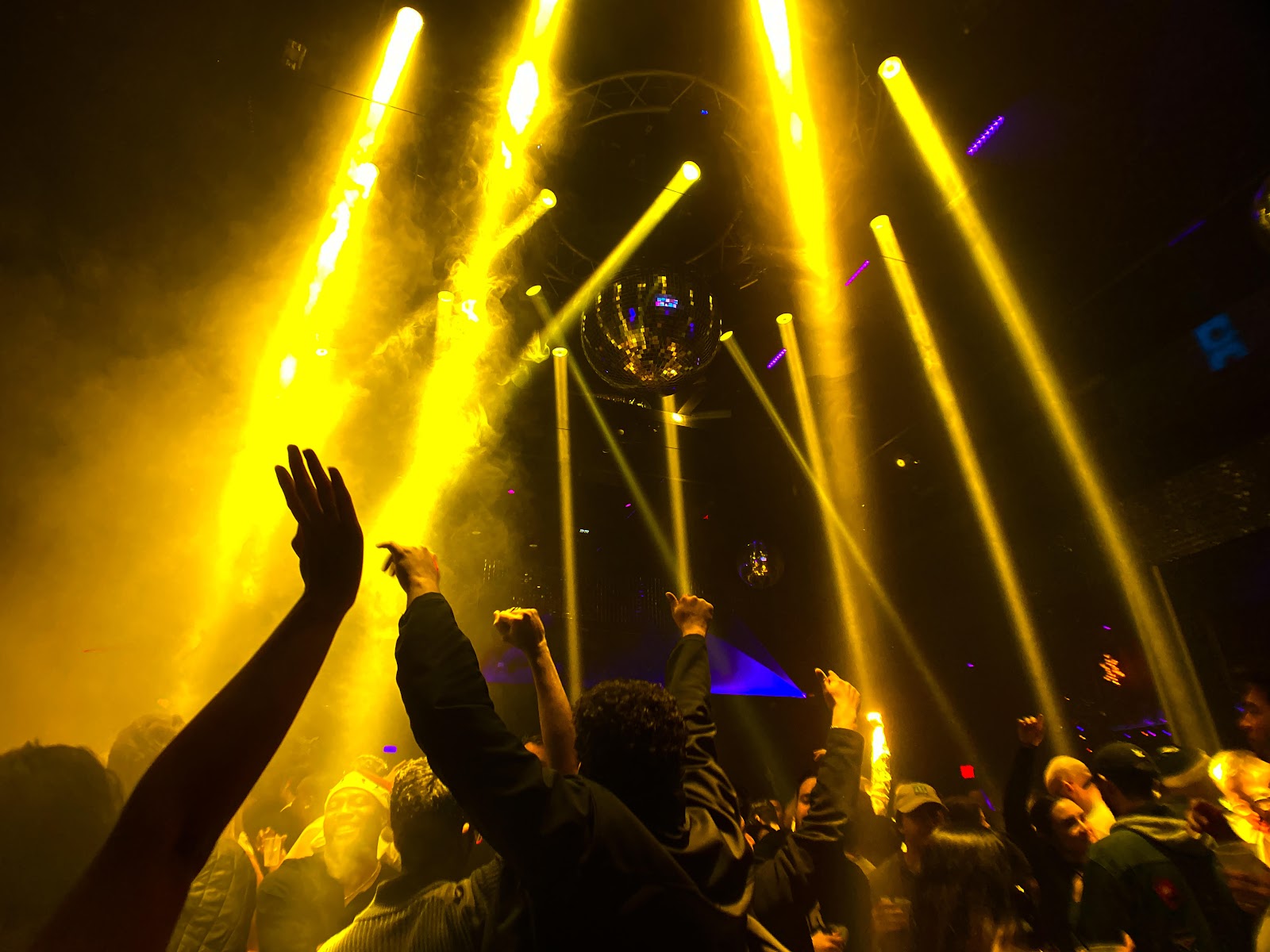 Voyeur Nightclub — photo 4